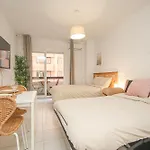 Wonderful Apartment 15M Walk To Giralda And Feria